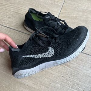 NIKE FREE RN FLYKNIT